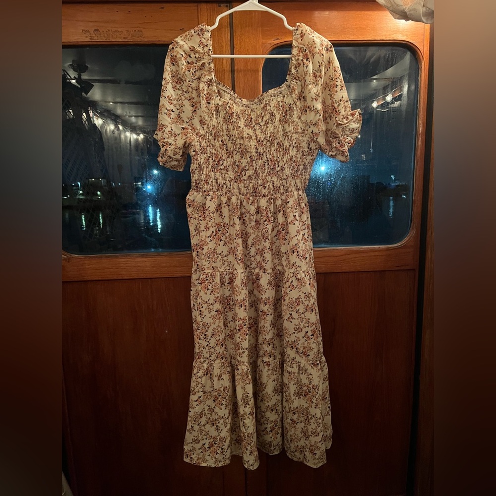 Floral Smocked Midi Dress with Puff Sleeves (XL)